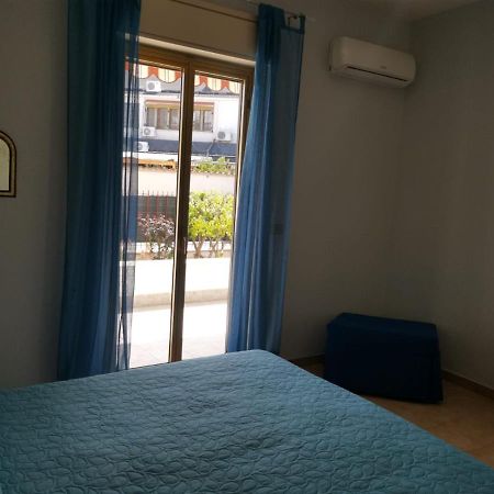 Antigone Holiday House Villa Мондело Екстериор снимка